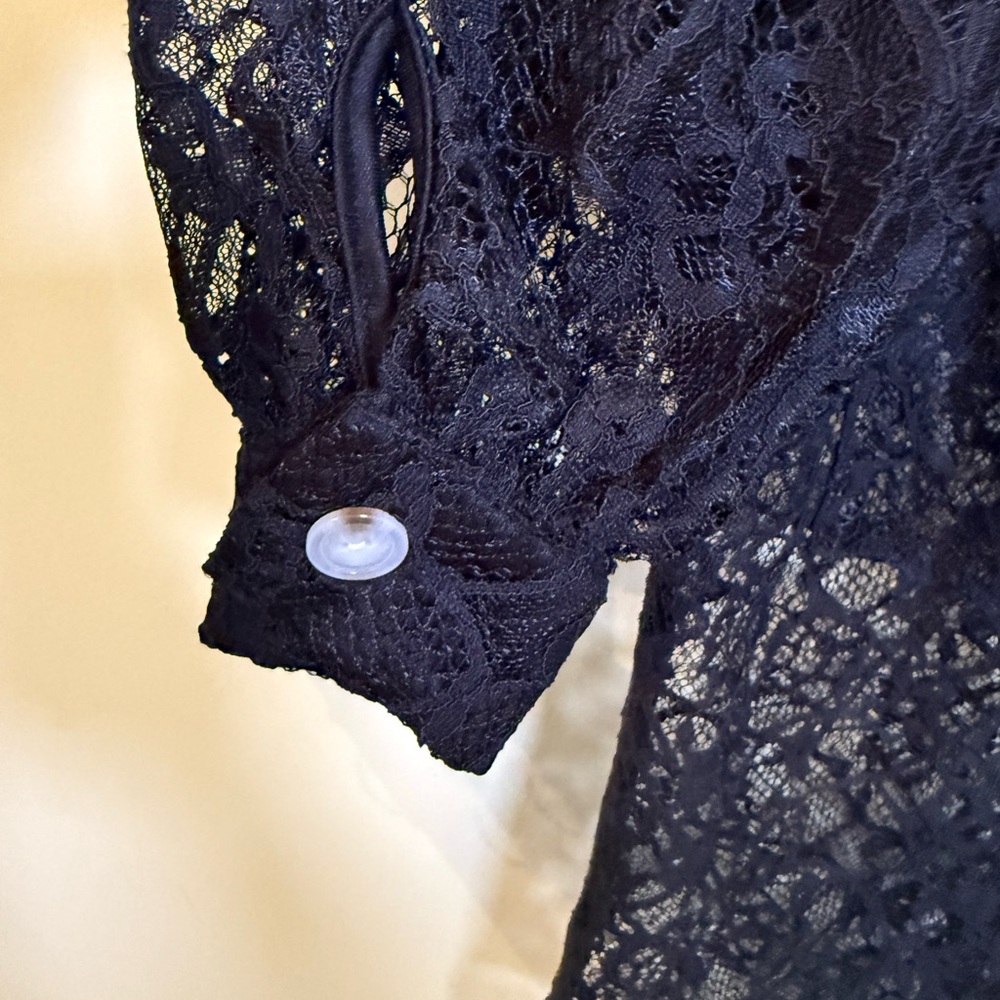 ANDREE BY UNIT Black Lace Blouse *NEW WITH TAGS* - Picture 5 of 12